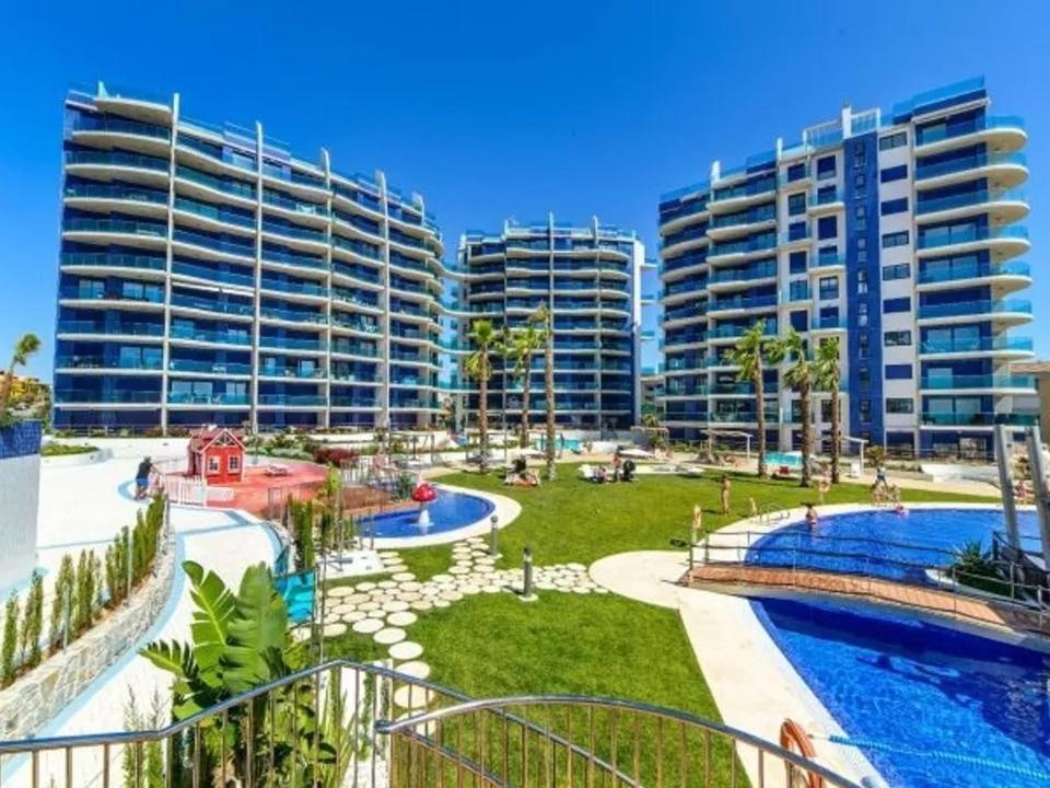 Apartment Deluxe Clara Sea Senses Torrevieja Exterior photo